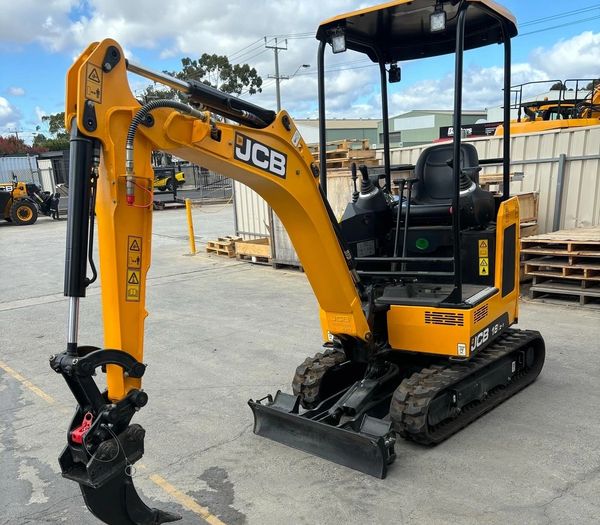 Tipper Truck Hire Adelaide | Car Licence Auto, $195/Day